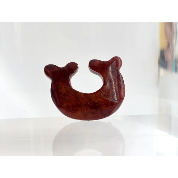 Solid Wood Mahogany Whale Shaped Shiny Sealed Vintage Brooch Pin - Picture 3 of 9